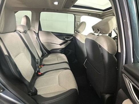 Used 2023 Subaru Forester Premium AWD/4WD image 30