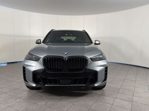 New 2026 BMW X5 xDrive40i w/ M Sport Package AWD/4WD image 6