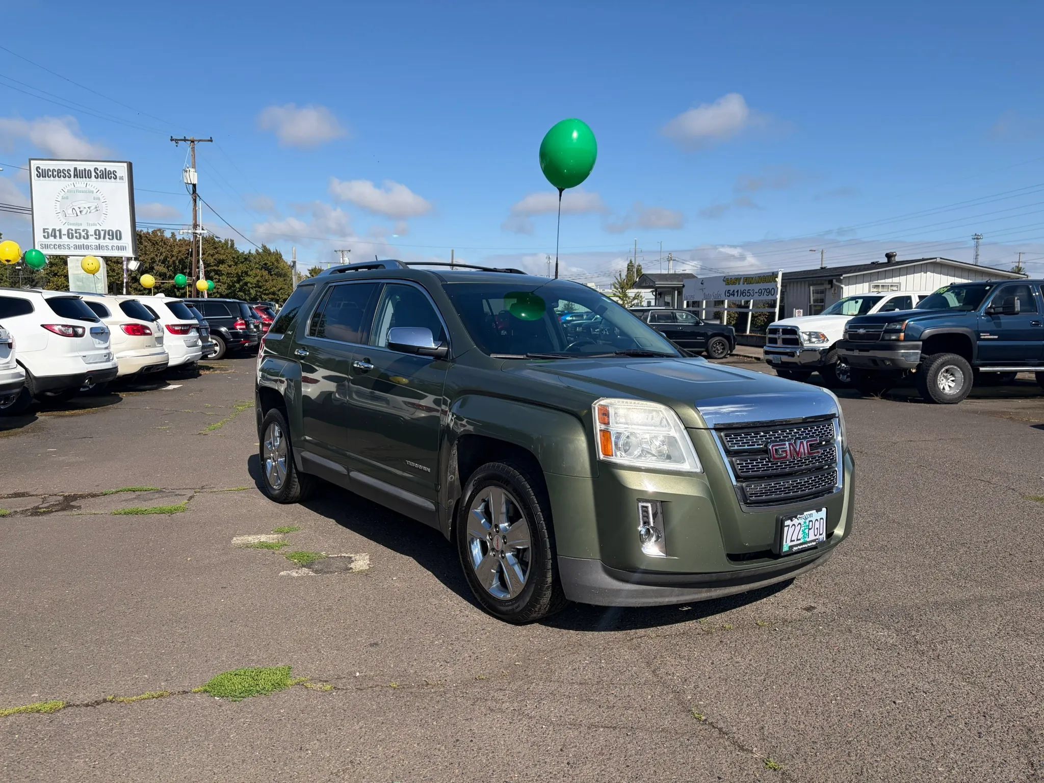 Used 2015 GMC Terrain SLT w/ Cargo Package FWD image 1