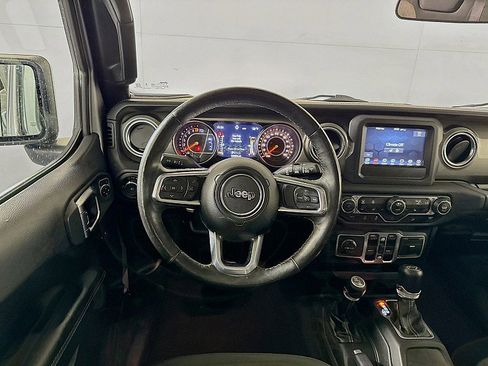 Used 2018 Jeep Wrangler Unlimited Sahara w/ Cold Weather Group image 22
