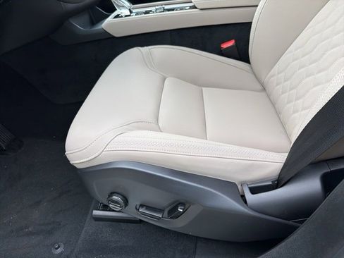 New 2026 Volvo XC90 B6 Plus image 12