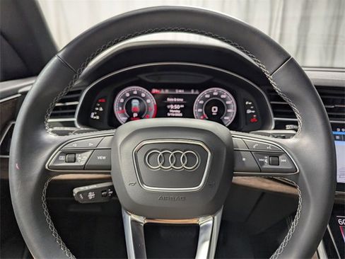 Used 2024 Audi Q8 Premium Plus image 23