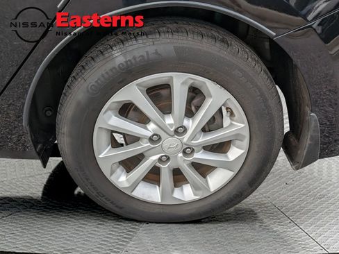 Used 2020 Hyundai Accent SEL image 29