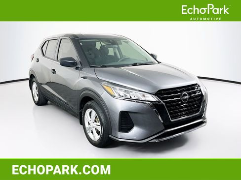 Used 2024 Nissan Kicks S FWD image 1