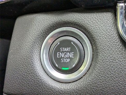 Used 2023 Chevrolet Colorado LT w/ LT Convenience Package II image 22