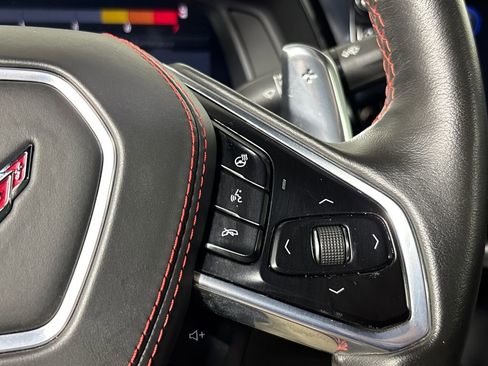 Used 2021 Chevrolet Corvette Stingray Premium Cpe w/ Z51 Performance Package RWD image 18