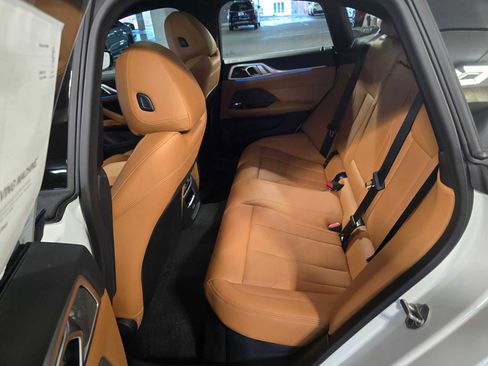 New 2025 BMW i4 xDrive40i image 27