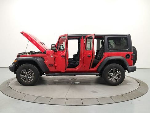 Used 2021 Jeep Wrangler Unlimited Sport AWD/4WD image 12