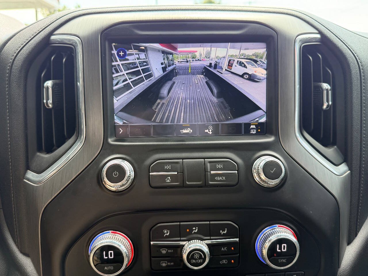 Used 2023 GMC Sierra 2500 Denali w/ Denali Ultimate Package AWD/4WD image 28