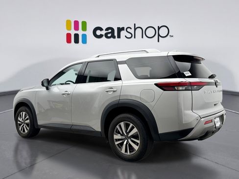 Used 2023 Nissan Pathfinder SL w/ Cargo Package AWD/4WD image 3