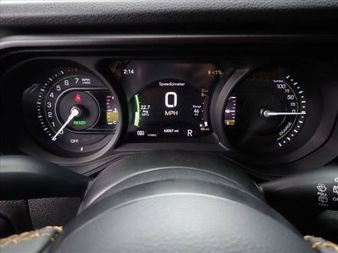 Used 2024 Jeep Wrangler Unlimited w/ Technology Group AWD/4WD image 24