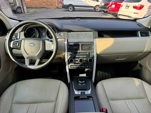 Used 2018 Land Rover Discovery Sport HSE image 48