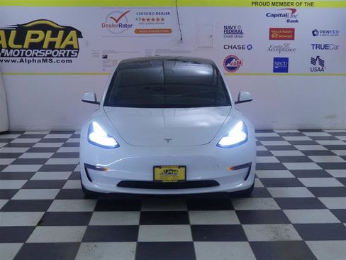 Used 2023 Tesla Model 3 Standard Range RWD image 2