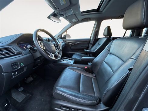 Used 2022 Honda Pilot Special Edition image 9