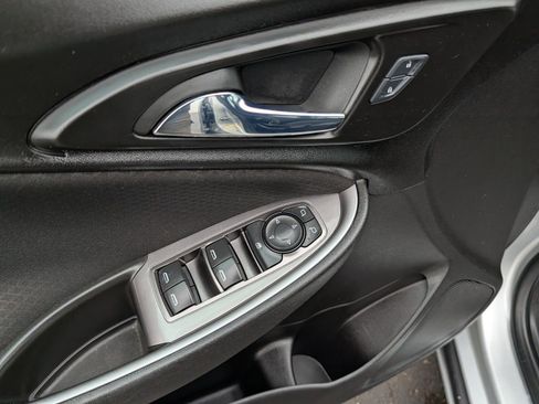 Used 2017 Chevrolet Malibu LS image 20