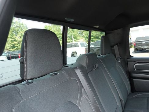 Used 2019 RAM 1500 Big Horn AWD/4WD image 31