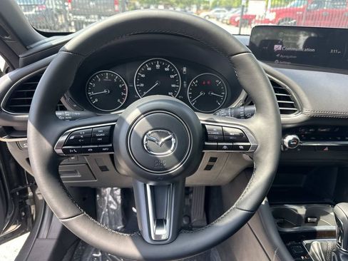 New 2026 MAZDA MAZDA3 Hatchback w/Premium Plus Pkg AWD/4WD image 17
