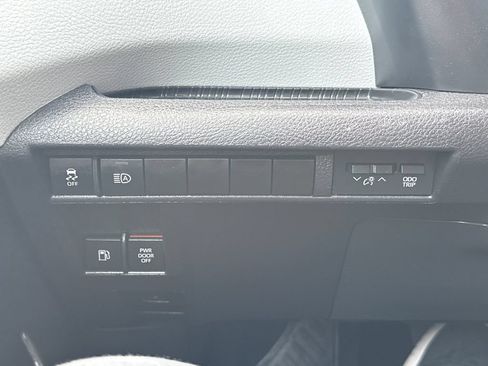 Used 2025 Toyota Sienna XLE w/ XLE Plus Package AWD/4WD image 36