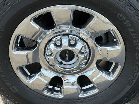 Used 2025 Ford F250 Lariat w/ Chrome Package image 10