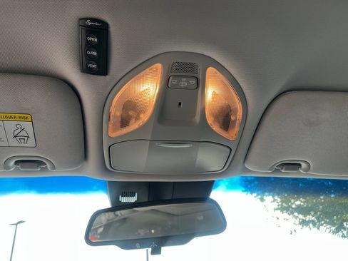 Used 2018 Hyundai Santa Fe SE FWD image 43