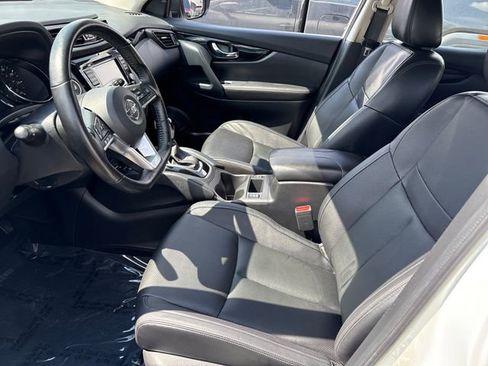 Certified 2022 Nissan Rogue Sport SL AWD/4WD image 9