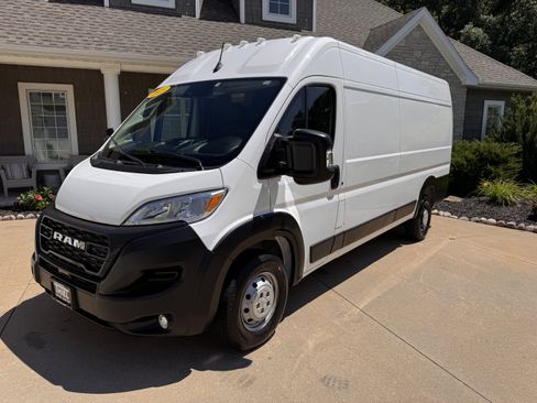 Used 2023 RAM ProMaster 3500 w/ Convenience Group FWD image 1