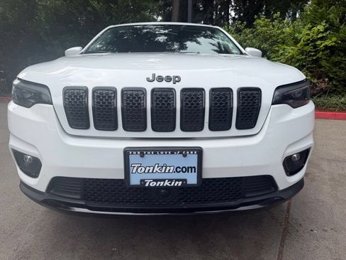 Used 2021 Jeep Cherokee Latitude Plus AWD/4WD image 9
