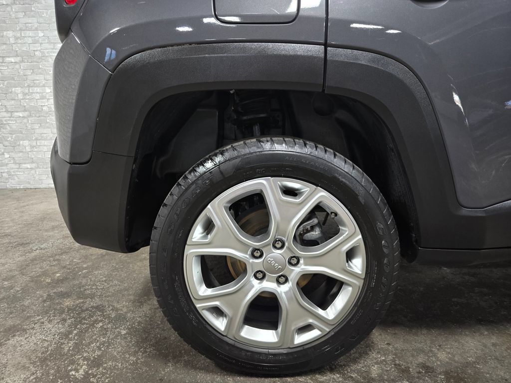 Used 2023 Jeep Renegade Limited w/ Sun/Sound Group AWD/4WD image 59