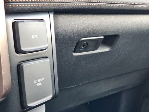 Used 2024 Ford F150 Lightning Lariat image 29