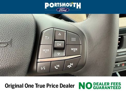 New 2025 Ford Maverick Lariat w/ 4K Tow Package image 23