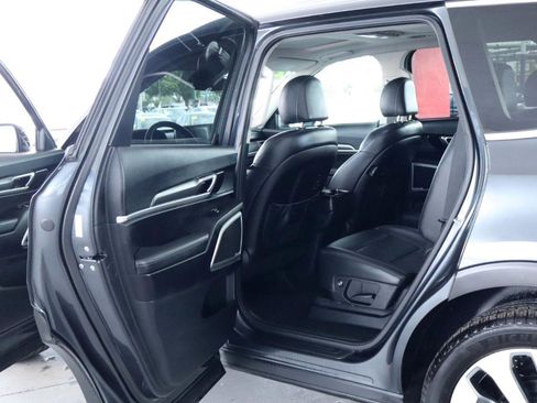 Used 2020 Kia Telluride S FWD image 31