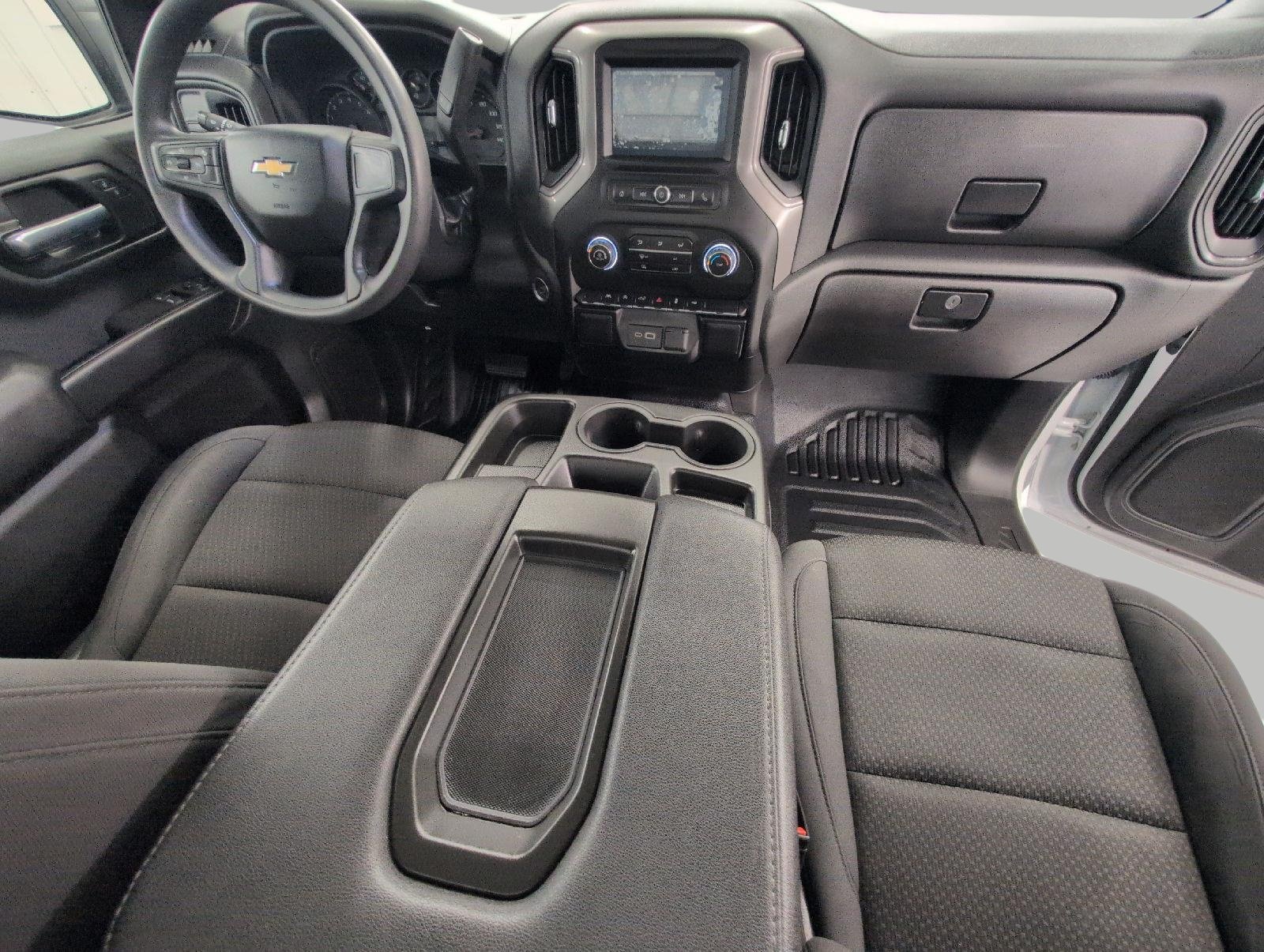 Certified 2025 Chevrolet Silverado 1500 W/T RWD image 6