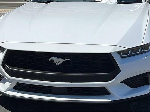 Certified 2024 Ford Mustang Coupe RWD image 3