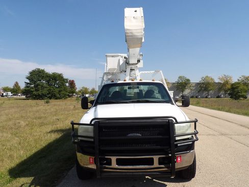 Used 2007 Ford F550 2WD Regular Cab Super Duty image 5