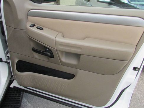 Used 2003 Ford Explorer Sport XLT image 34