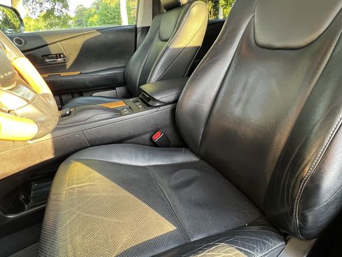 Used 2015 Lexus RX 450h AWD image 17