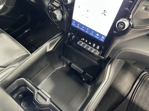 Used 2022 RAM 1500 Limited AWD/4WD image 21