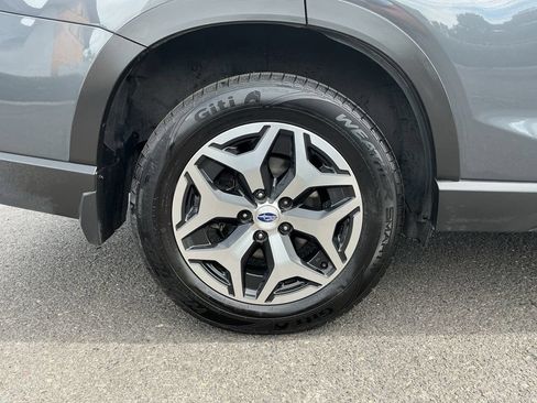 Used 2020 Subaru Forester Premium AWD/4WD image 8