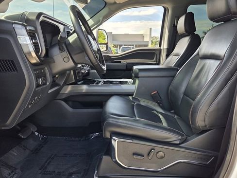Used 2023 Ford F250 Lariat w/ Sport Appearance Package AWD/4WD image 13