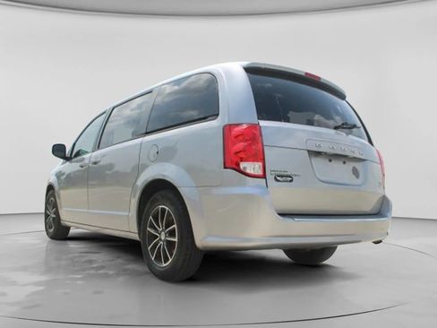 Used 2019 Dodge Grand Caravan GT FWD image 8