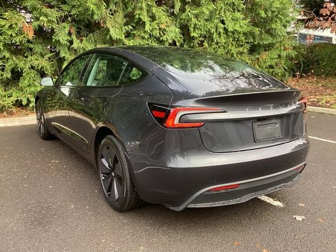 Used 2025 Tesla Model 3 Long Range image 10