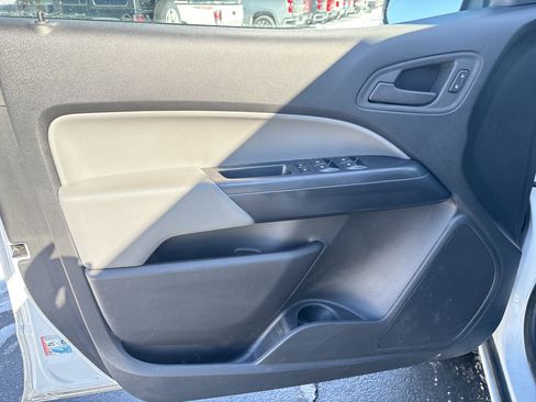 Used 2022 Chevrolet Colorado W/T w/ WT Convenience Package image 15