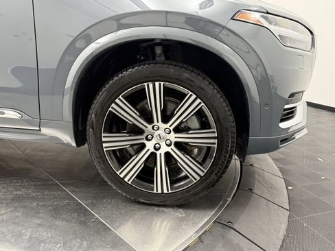 Used 2023 Volvo XC90 T8 Plus w/ Protection Package Premier AWD/4WD image 9