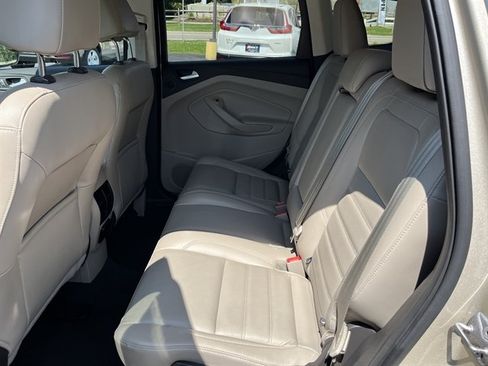 Used 2017 Ford Escape SE w/ SE Leather Comfort Package AWD/4WD image 31