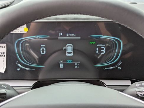 New 2026 Kia Niro EX FWD image 32