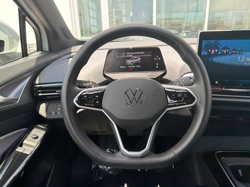 Certified 2025 Volkswagen ID.4 Pro AWD/4WD image 17