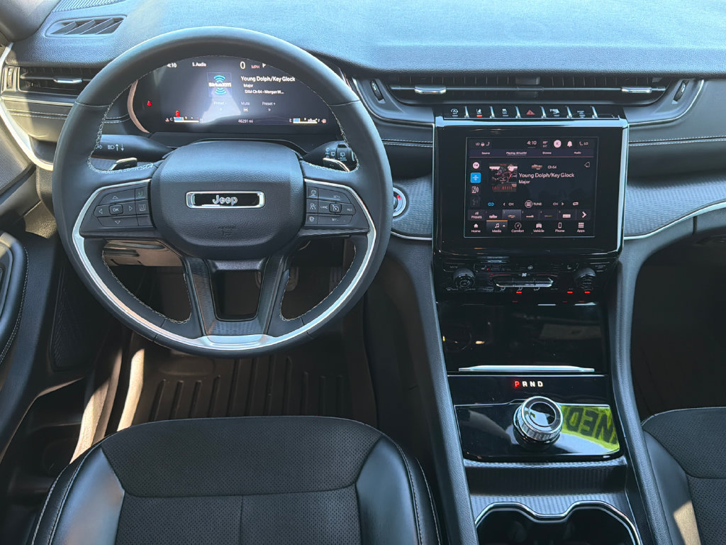 Used 2024 Jeep Grand Cherokee L Altitude AWD/4WD image 24