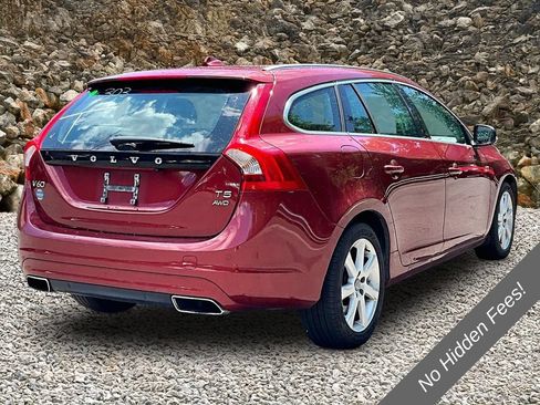 Used 2017 Volvo V60 T5 Premier w/ Convenience Package AWD/4WD image 2