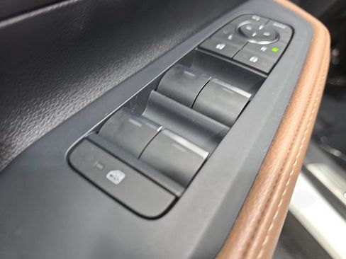 Certified 2024 Toyota Grand Highlander AWD image 23
