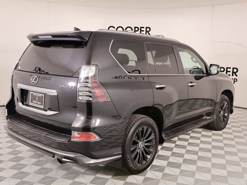 Used 2023 Lexus GX 460 Luxury w/ Sport Design Package image 24